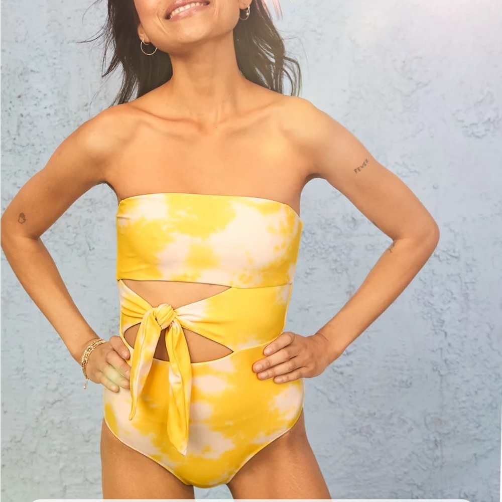 Aerie Wrap Strapless One Piece Swimsuit